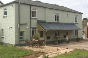 Hotels in Milverton